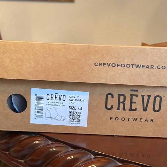 CREVO FOOTWEAR FASHION BOOTS, SIZE 7.5 - Picture 10 of 11